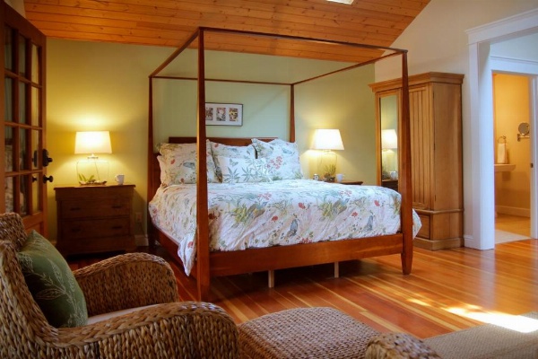 Coho Cottages image 16