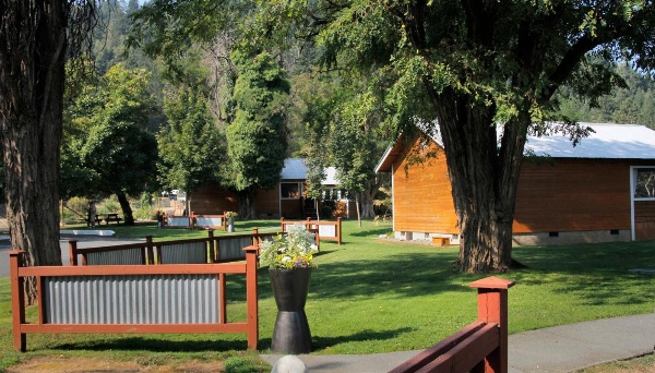 Coho Cottages image 5